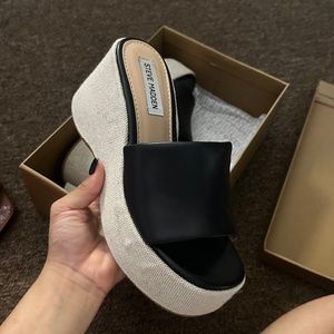 Steve Madden platform heel